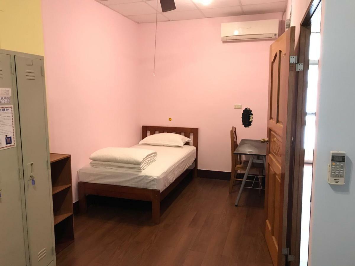Handy Hostel Хуалиен Сити Екстериор снимка